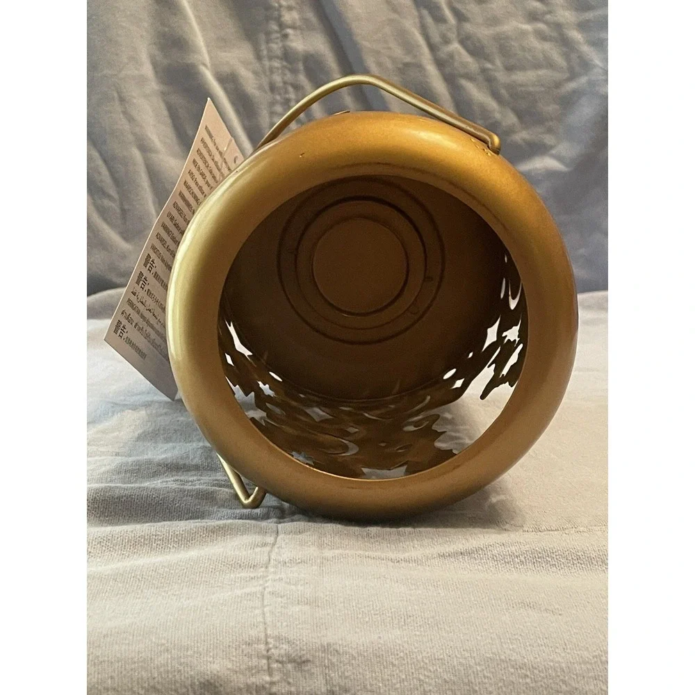 NEW Walt‎ Disney Parks Aladdin Metal Latern for Tea Lights featuring Jasmine